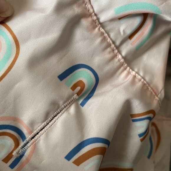 Lucy & Co In The Clouds reversible dog raincoat
peach w/rainbows/aqua zip hoodie - Picture 6 of 9